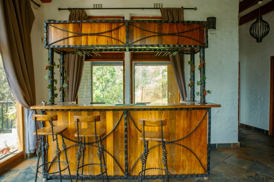 6 Bedroom Property for Sale in Helderkruin Gauteng