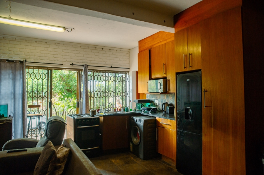 6 Bedroom Property for Sale in Helderkruin Gauteng