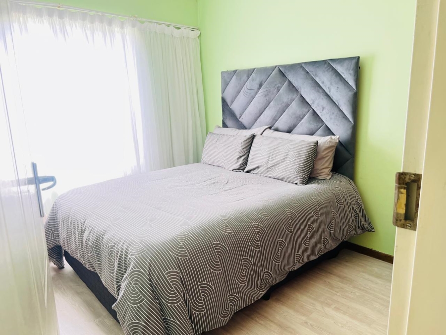 To Let 1 Bedroom Property for Rent in Castleview Gauteng