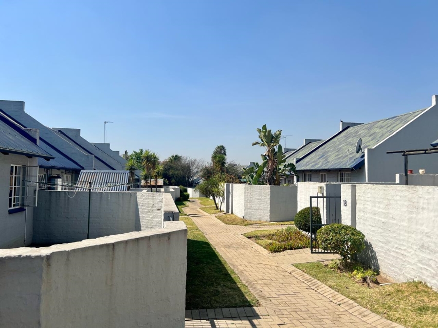 2 Bedroom Property for Sale in Kelvin Gauteng