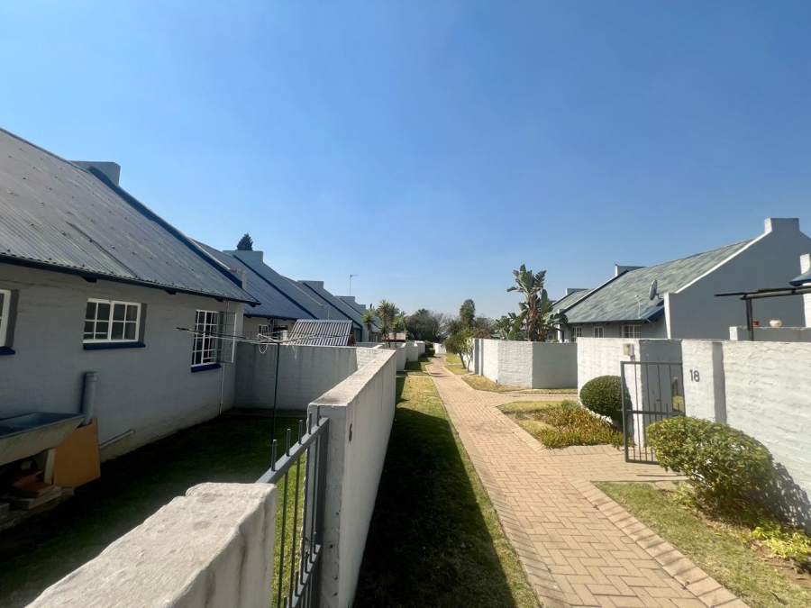 2 Bedroom Property for Sale in Kelvin Gauteng