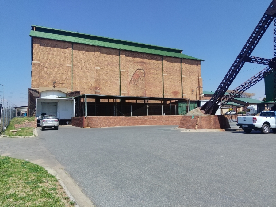 To Let Commercial Property for Rent in City Deep Gauteng