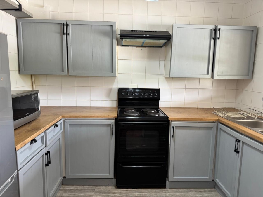 To Let 2 Bedroom Property for Rent in Woodmead Gauteng