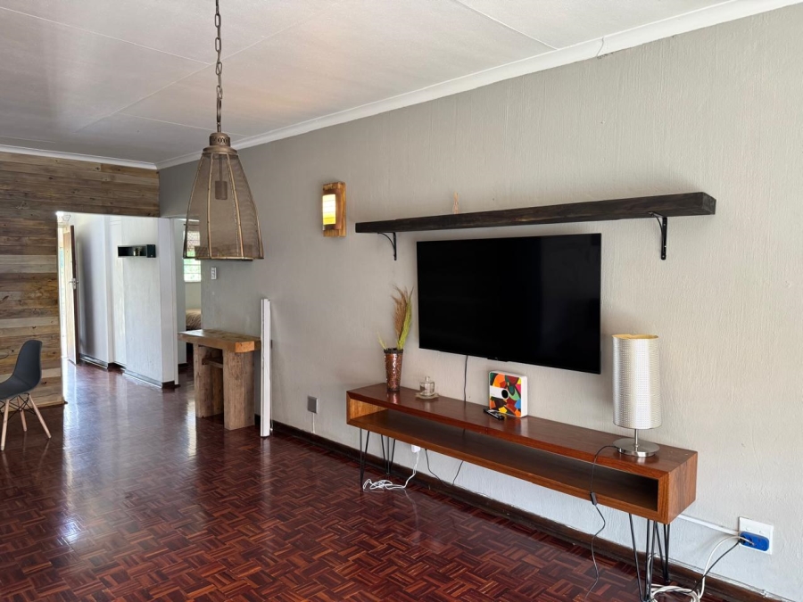To Let 2 Bedroom Property for Rent in Woodmead Gauteng