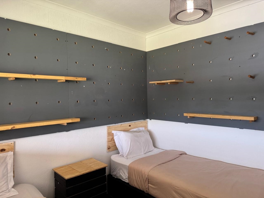 To Let 2 Bedroom Property for Rent in Woodmead Gauteng