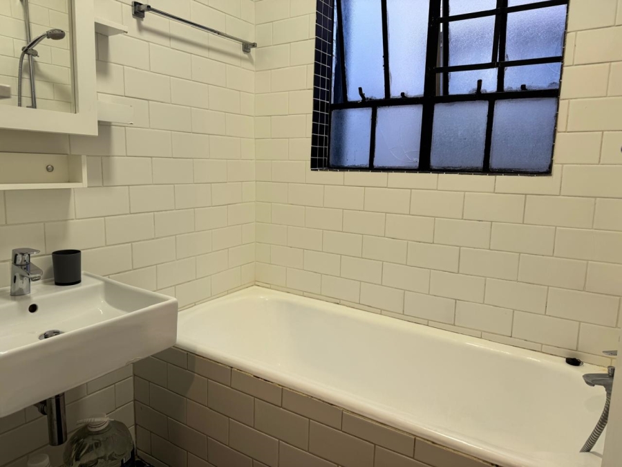To Let 2 Bedroom Property for Rent in Woodmead Gauteng