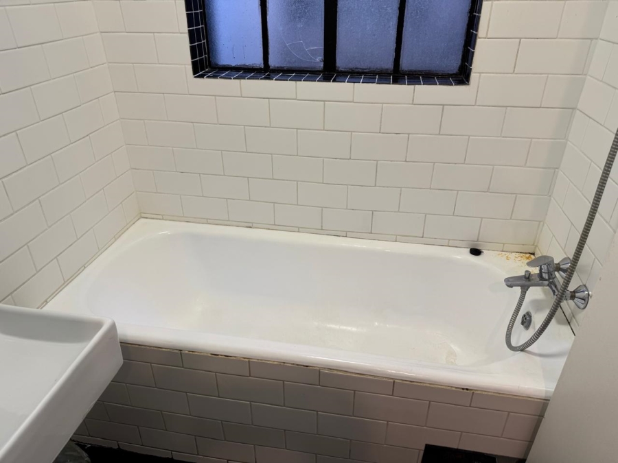 To Let 2 Bedroom Property for Rent in Woodmead Gauteng