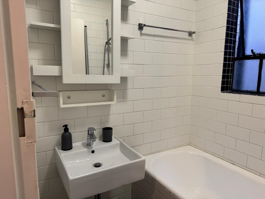 To Let 2 Bedroom Property for Rent in Woodmead Gauteng