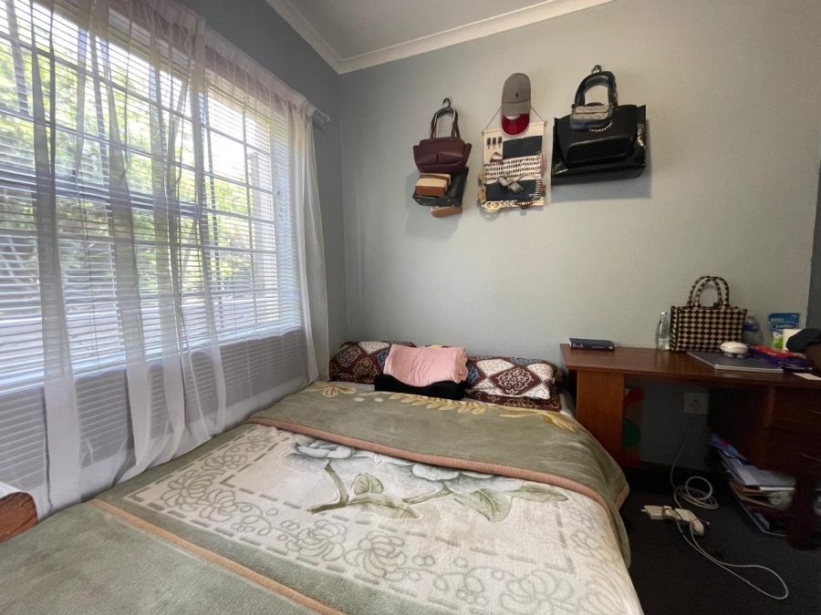 To Let 3 Bedroom Property for Rent in Sunnyrock Gauteng