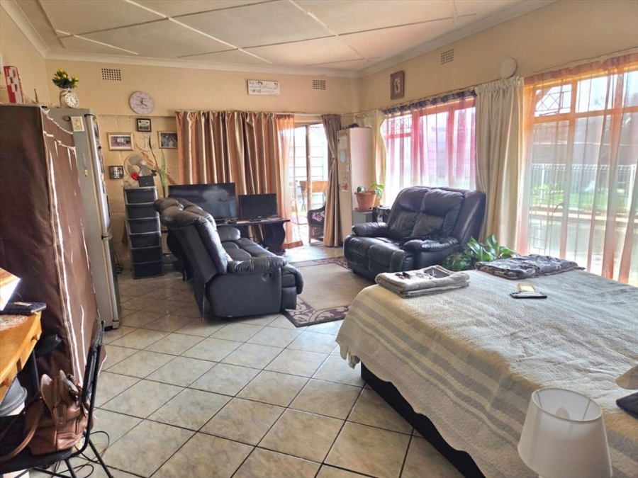 3 Bedroom Property for Sale in Comet Gauteng