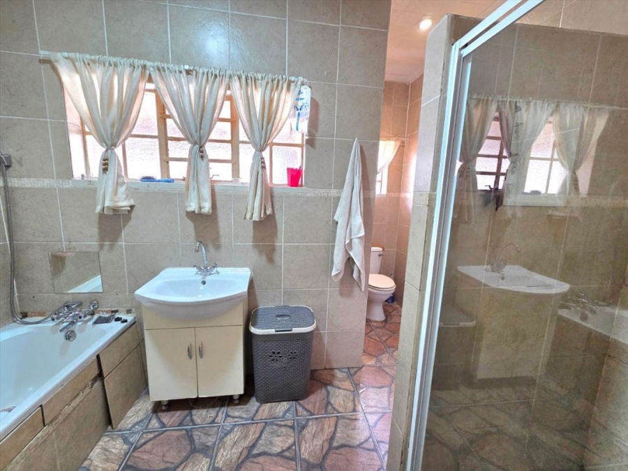 3 Bedroom Property for Sale in Comet Gauteng