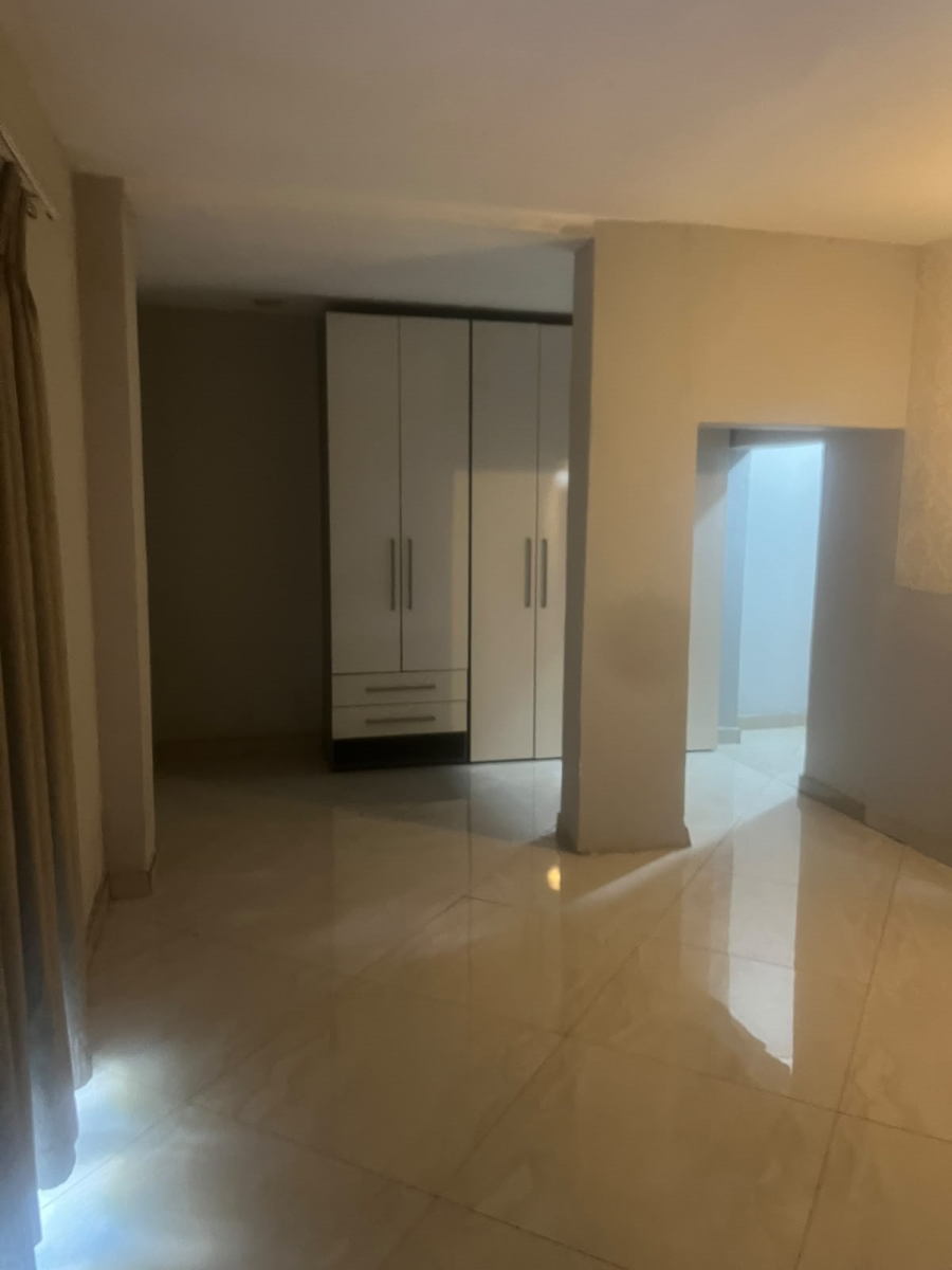 To Let 2 Bedroom Property for Rent in Lonehill Gauteng