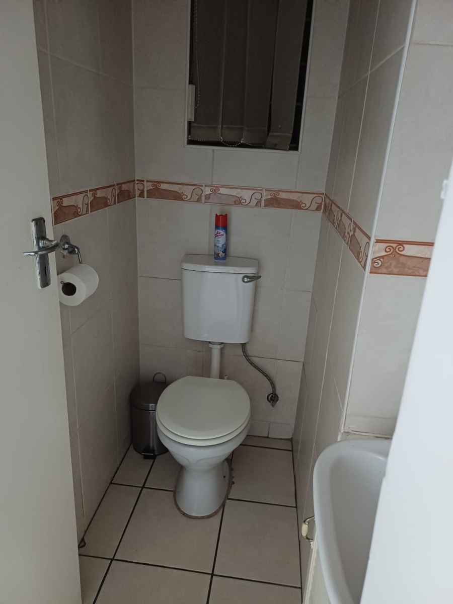 2 Bedroom Property for Sale in Denlee Gauteng