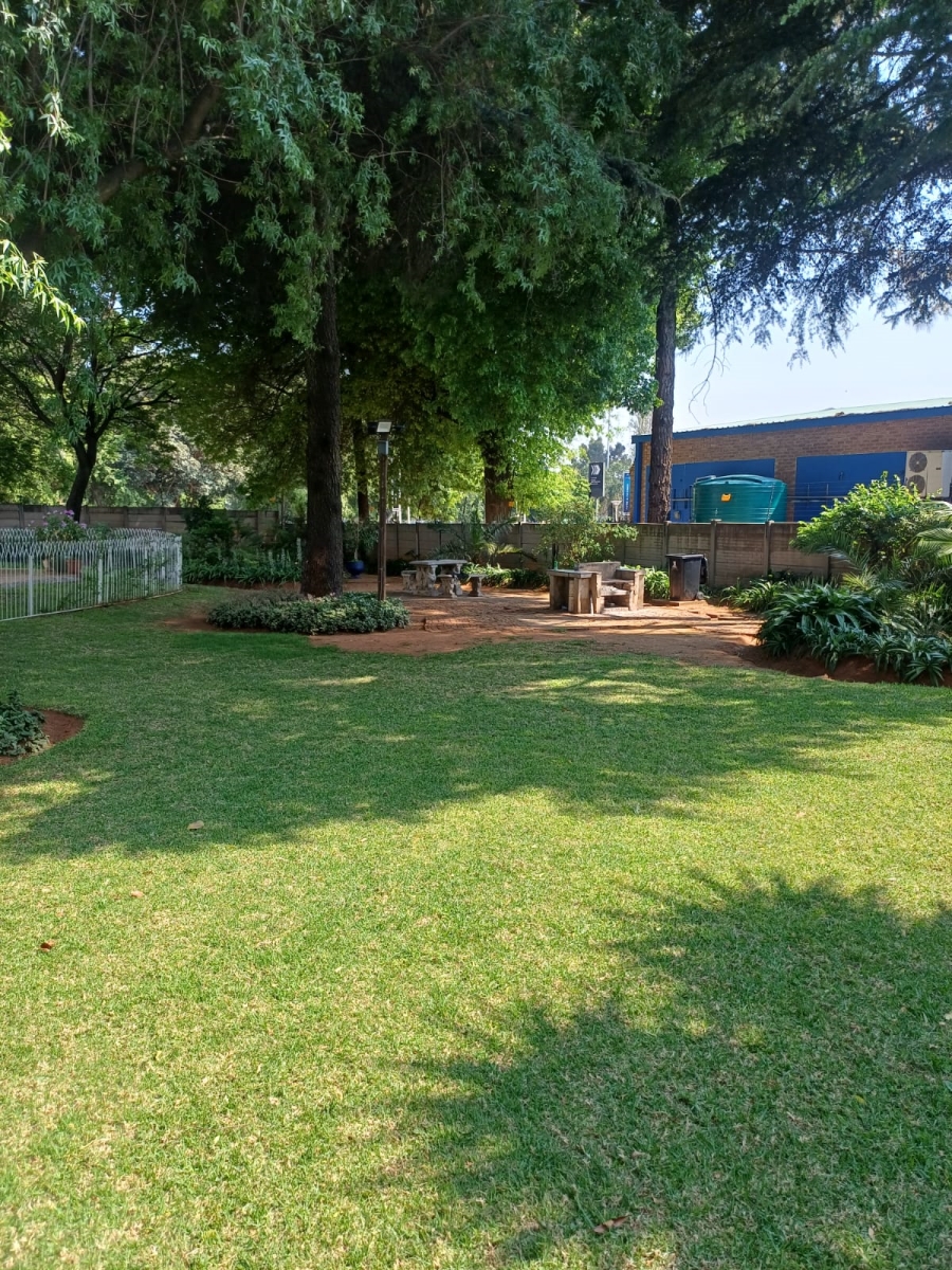 2 Bedroom Property for Sale in Denlee Gauteng