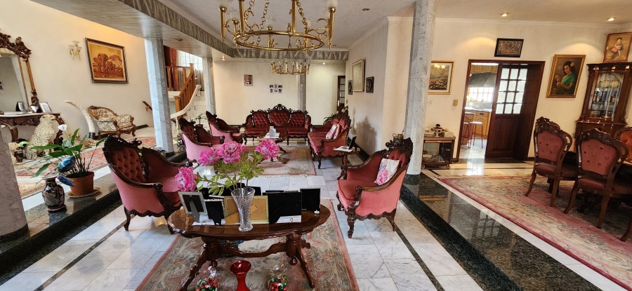 7 Bedroom Property for Sale in St Andrews Gauteng