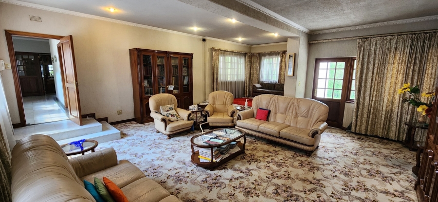 7 Bedroom Property for Sale in St Andrews Gauteng