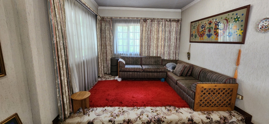 7 Bedroom Property for Sale in St Andrews Gauteng