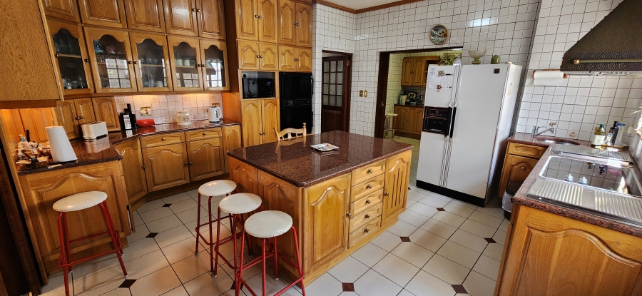 7 Bedroom Property for Sale in St Andrews Gauteng