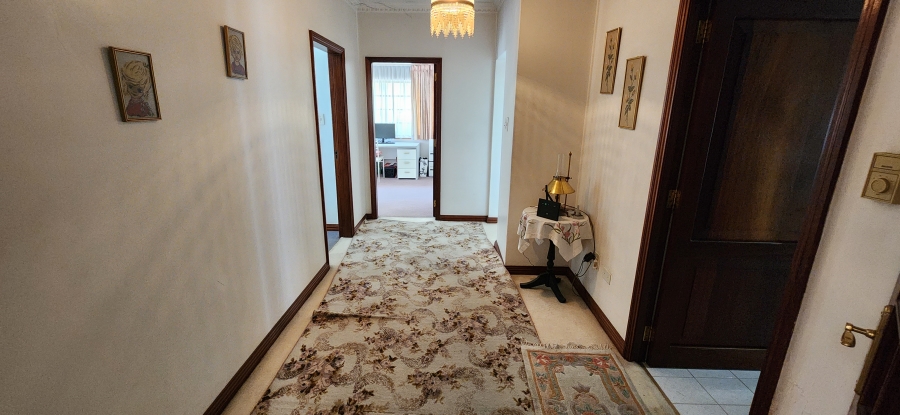 7 Bedroom Property for Sale in St Andrews Gauteng