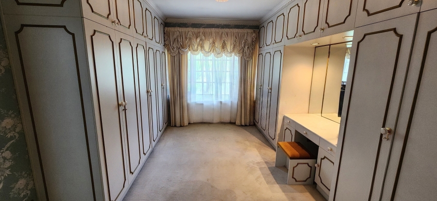 7 Bedroom Property for Sale in St Andrews Gauteng