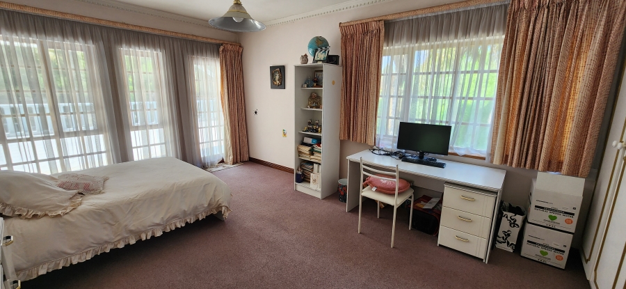 7 Bedroom Property for Sale in St Andrews Gauteng