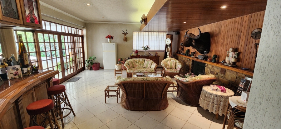 7 Bedroom Property for Sale in St Andrews Gauteng