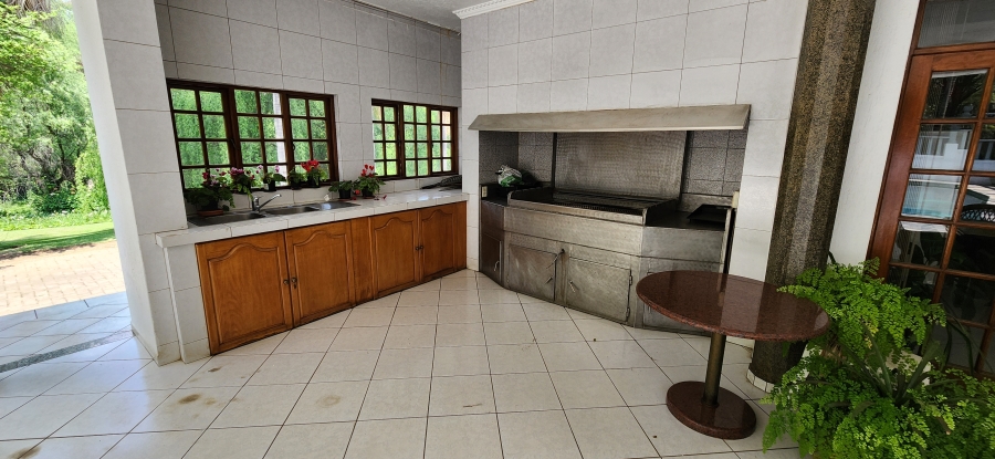 7 Bedroom Property for Sale in St Andrews Gauteng