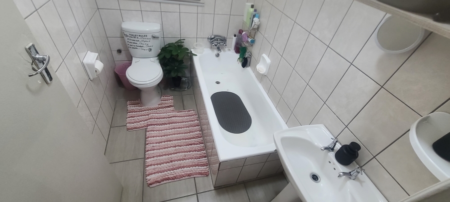 2 Bedroom Property for Sale in Croydon Gauteng