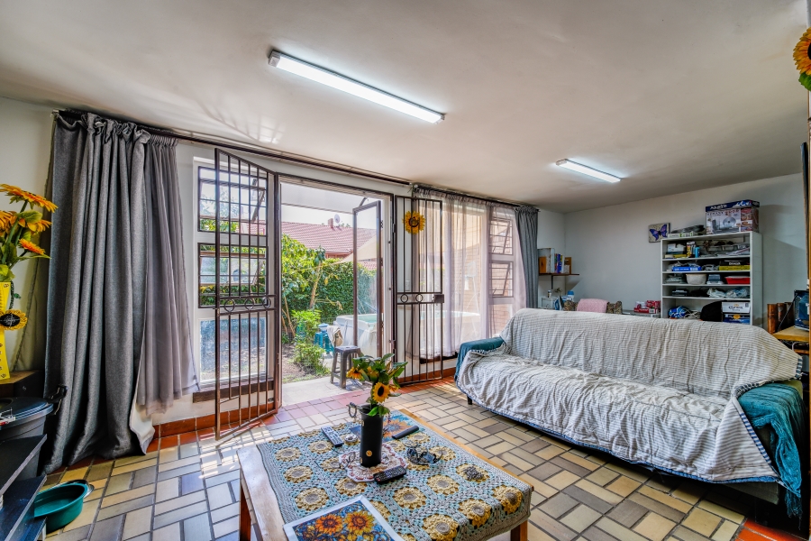 3 Bedroom Property for Sale in Die Wilgers Gauteng