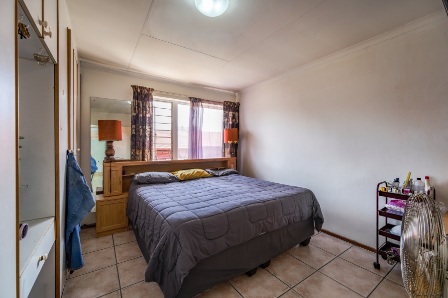 3 Bedroom Property for Sale in Die Wilgers Gauteng