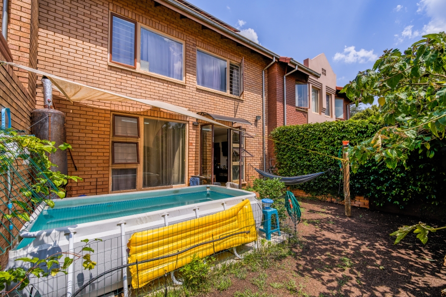 3 Bedroom Property for Sale in Die Wilgers Gauteng