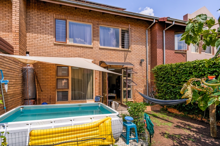 3 Bedroom Property for Sale in Die Wilgers Gauteng