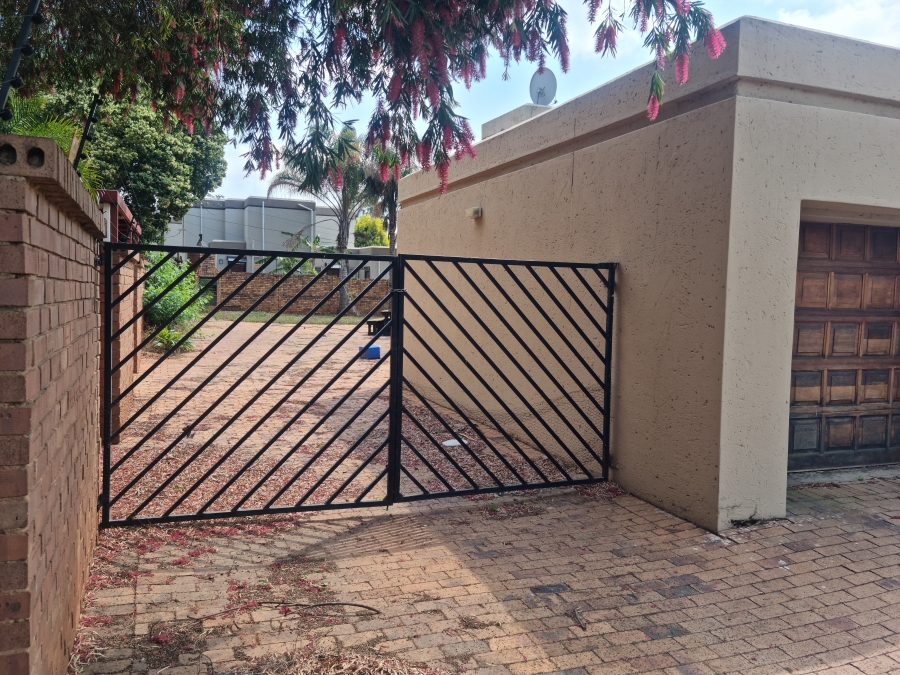 3 Bedroom Property for Sale in Moreleta Park Gauteng