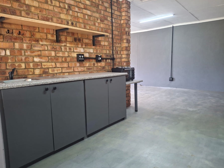 To Let 1 Bedroom Property for Rent in Zwavelpoort Gauteng