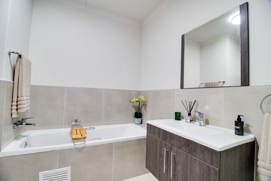 3 Bedroom Property for Sale in Lilianton Gauteng