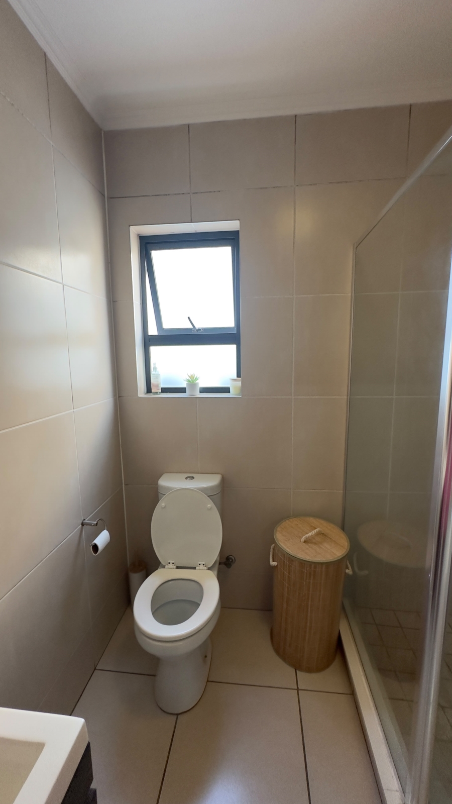 To Let 1 Bedroom Property for Rent in Olivedale Gauteng