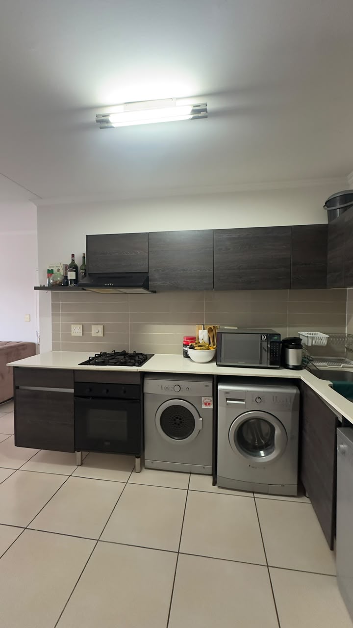 To Let 1 Bedroom Property for Rent in Olivedale Gauteng