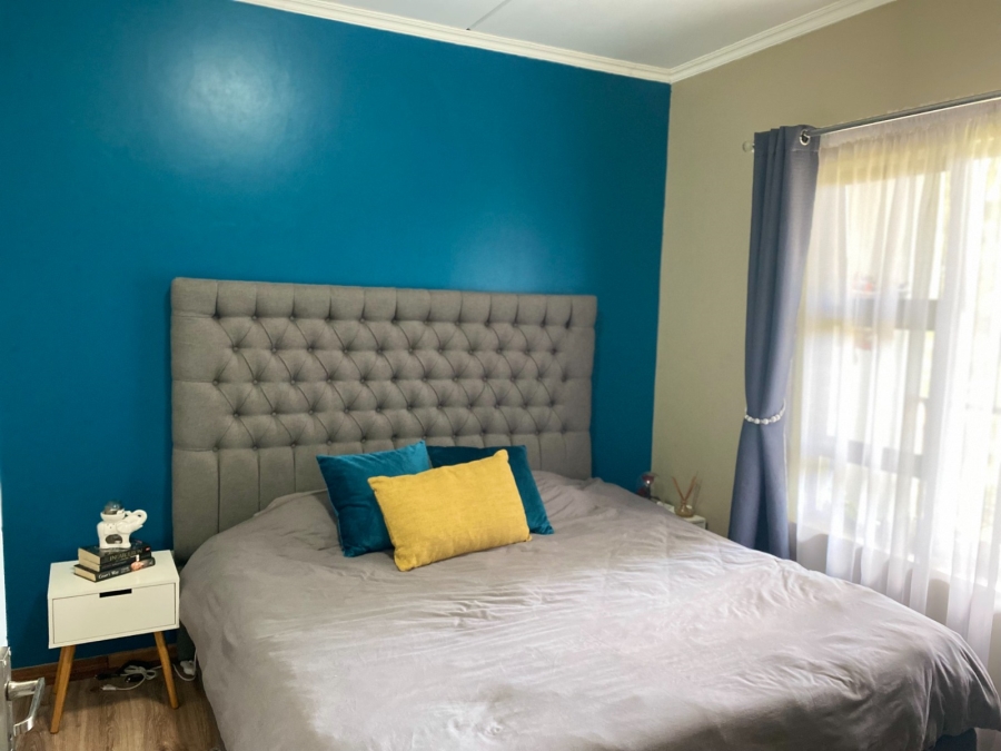 2 Bedroom Property for Sale in Glen Austin Gauteng