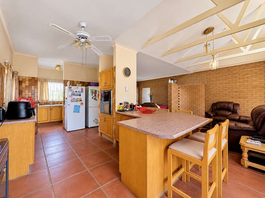 3 Bedroom Property for Sale in Silver Lakes Golf Estate Gauteng
