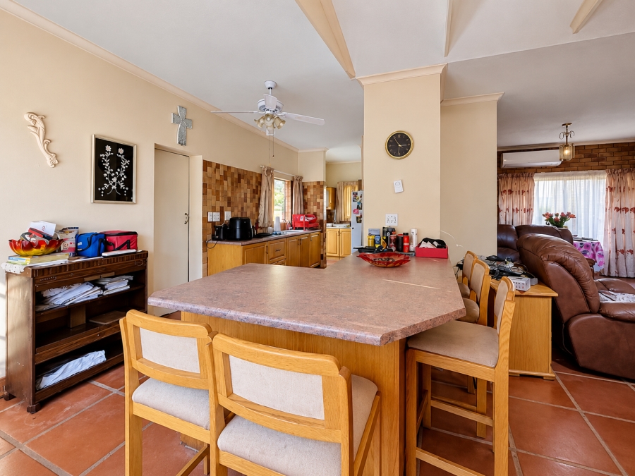 3 Bedroom Property for Sale in Silver Lakes Golf Estate Gauteng