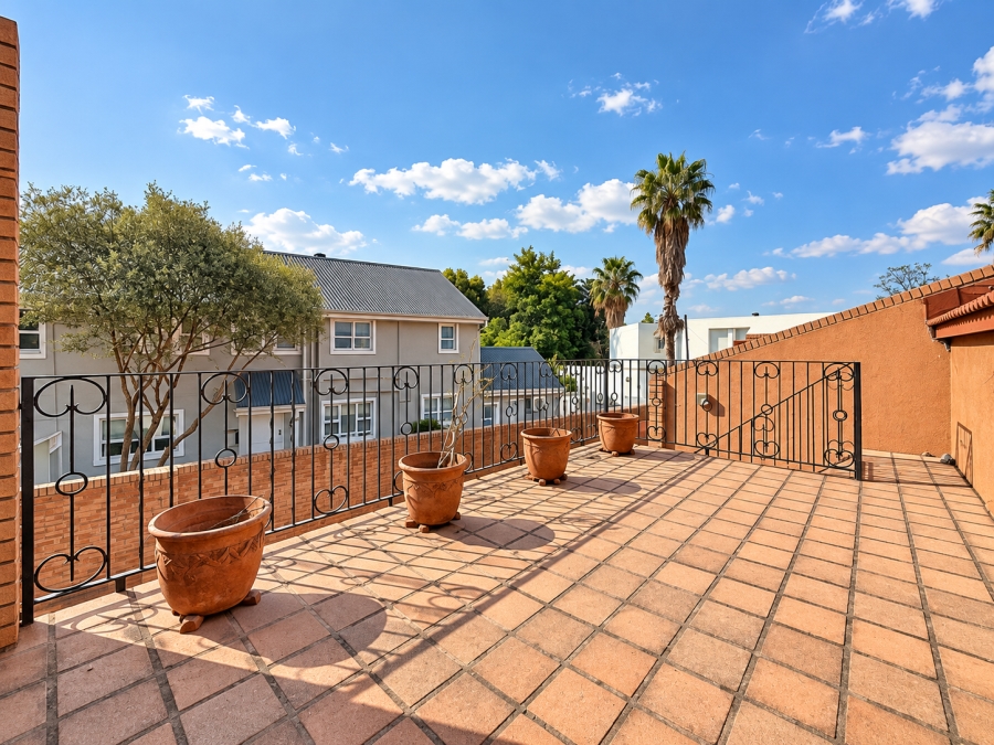 3 Bedroom Property for Sale in Silver Lakes Golf Estate Gauteng