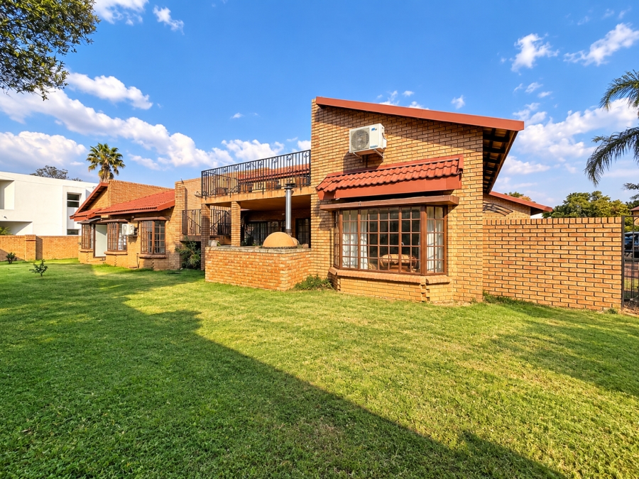 3 Bedroom Property for Sale in Silver Lakes Golf Estate Gauteng
