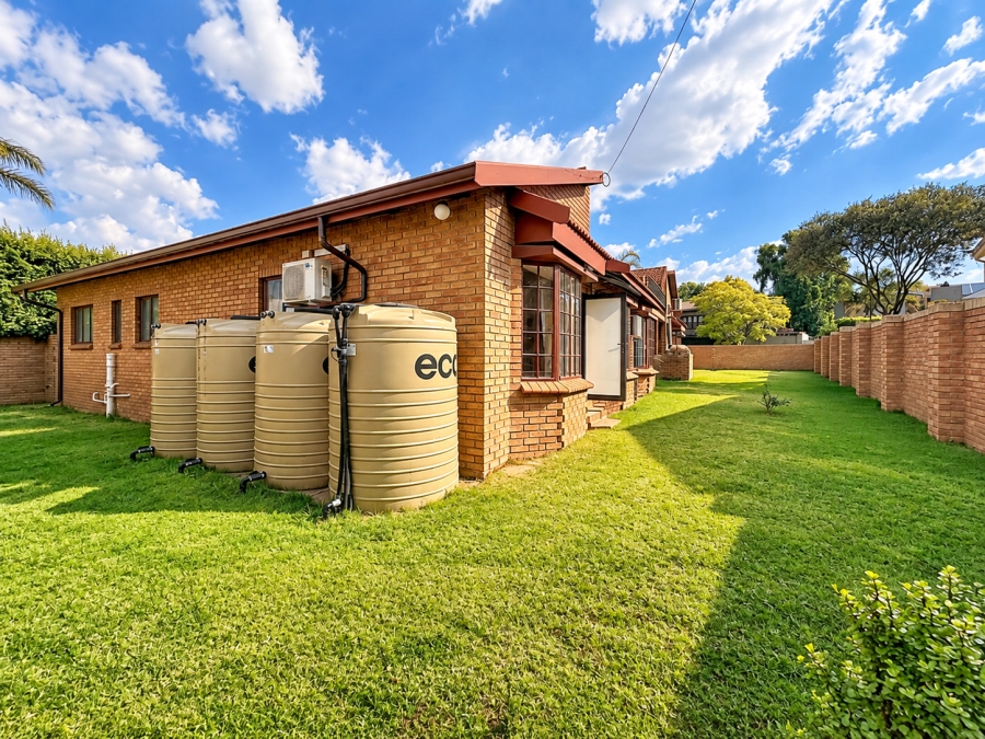 3 Bedroom Property for Sale in Silver Lakes Golf Estate Gauteng
