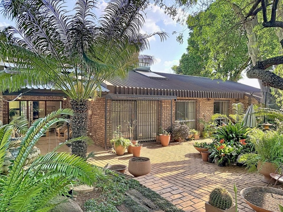 3 Bedroom Property for Sale in Faerie Glen Gauteng