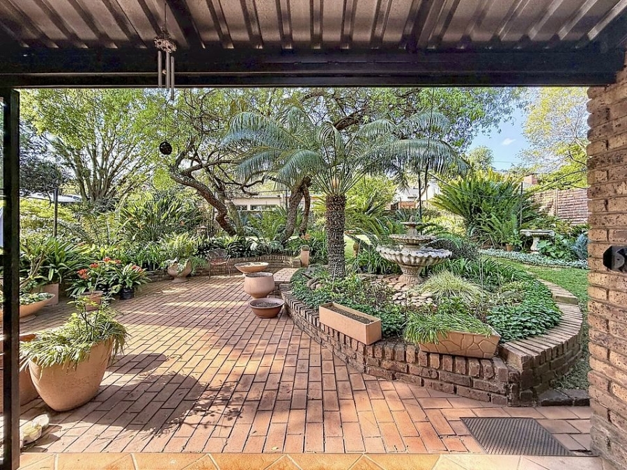 3 Bedroom Property for Sale in Faerie Glen Gauteng