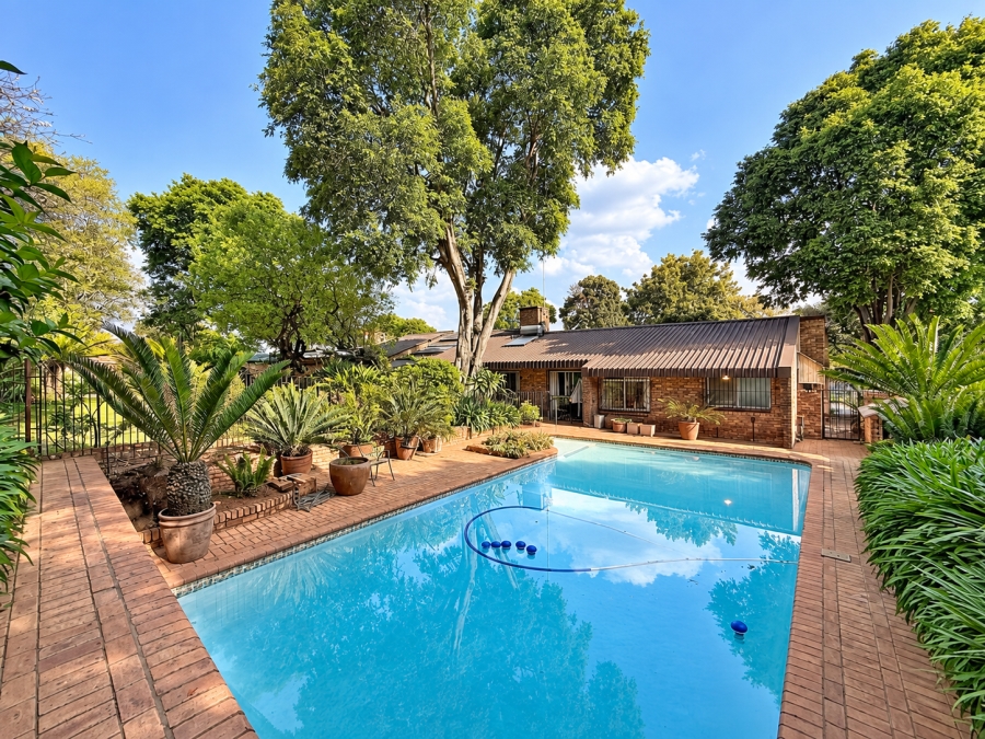 3 Bedroom Property for Sale in Faerie Glen Gauteng