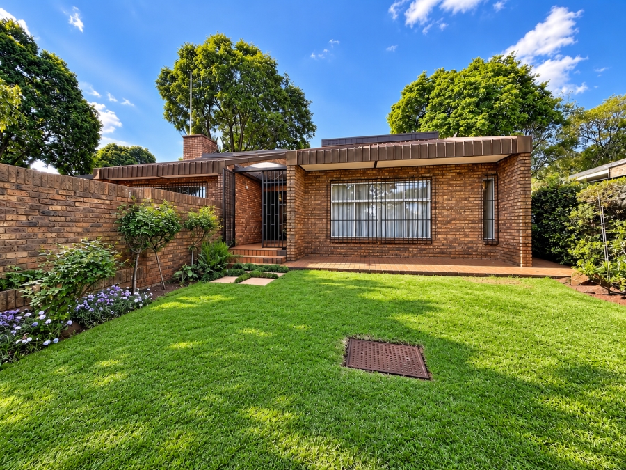 3 Bedroom Property for Sale in Faerie Glen Gauteng
