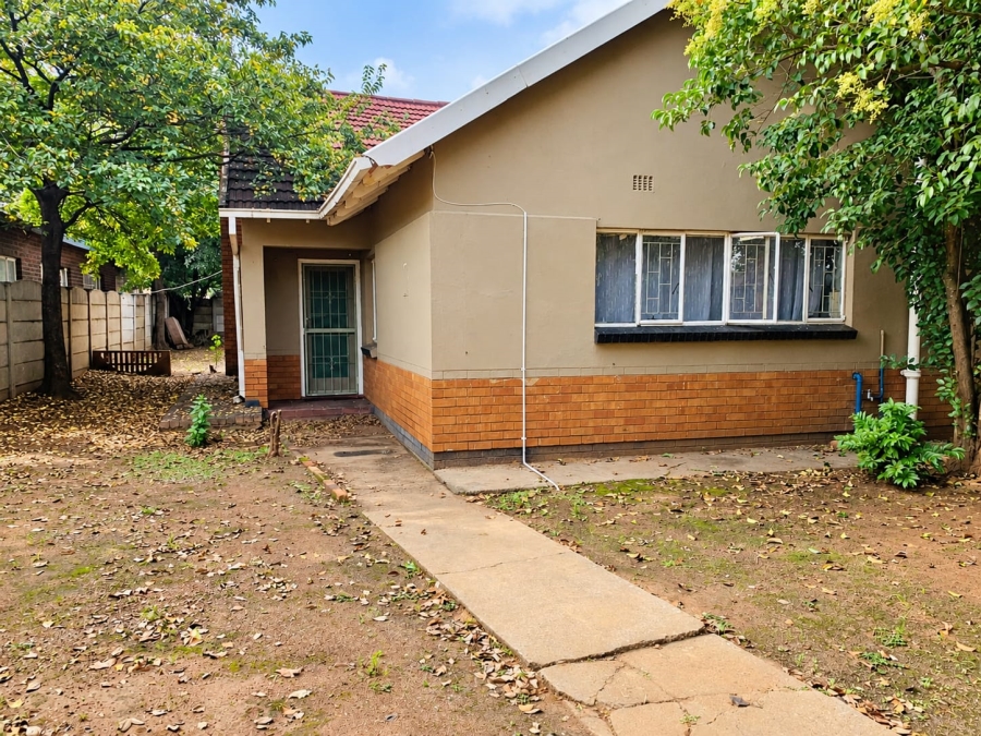 4 Bedroom Property for Sale in Vanderbijlpark CE 2 Gauteng