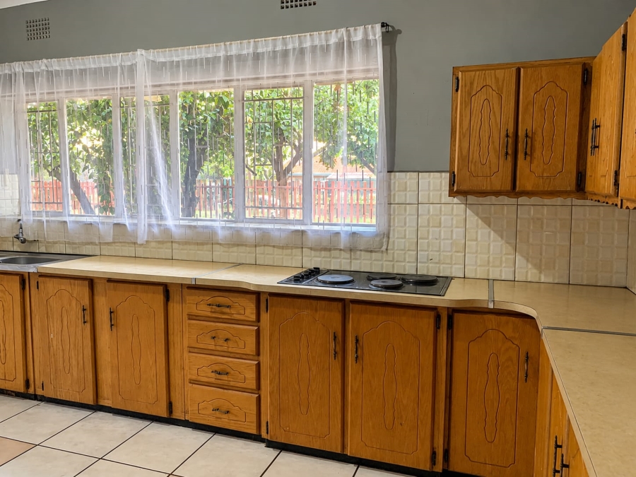 4 Bedroom Property for Sale in Vanderbijlpark CE 2 Gauteng