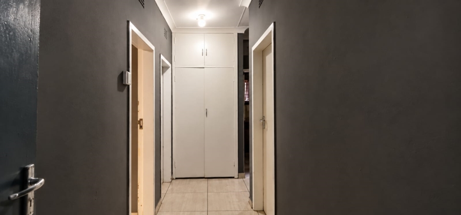 4 Bedroom Property for Sale in Vanderbijlpark CE 2 Gauteng